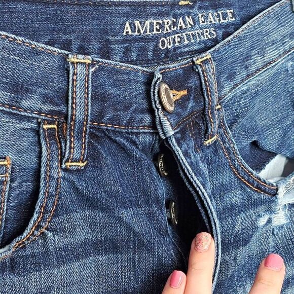 American Eagle Denim Shorts size 6 - Picture 2 of 5